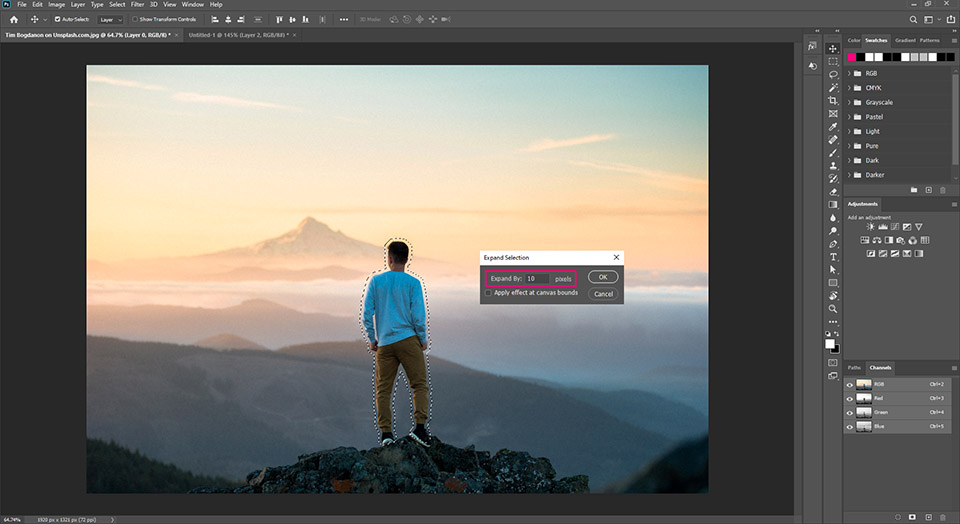 expand selection in Photoshop